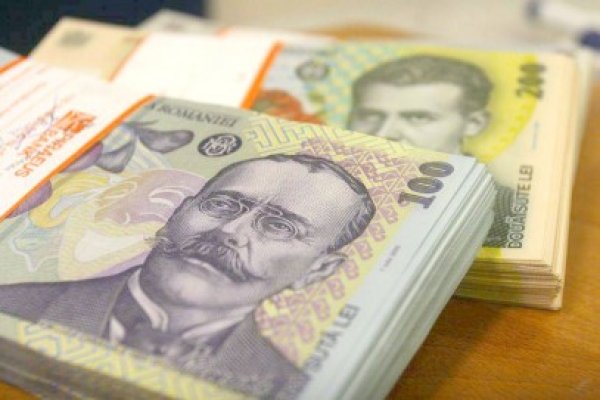 Prinsă după ce a furat bani dintr-o societate